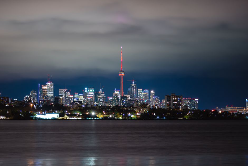 Tenant reviewing Ontario utility charges section in lease