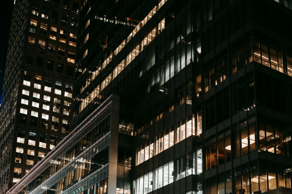 Toronto office market 2026 skyline Class A offices and suburban transit corridor